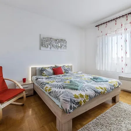 Apartman Mare 招待所