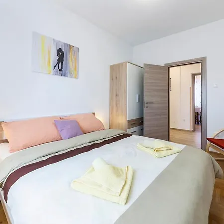 Apartman Mare 招待所 普拉