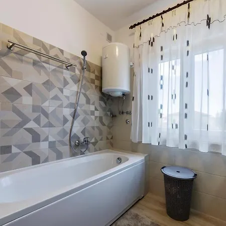Apartman Mare *